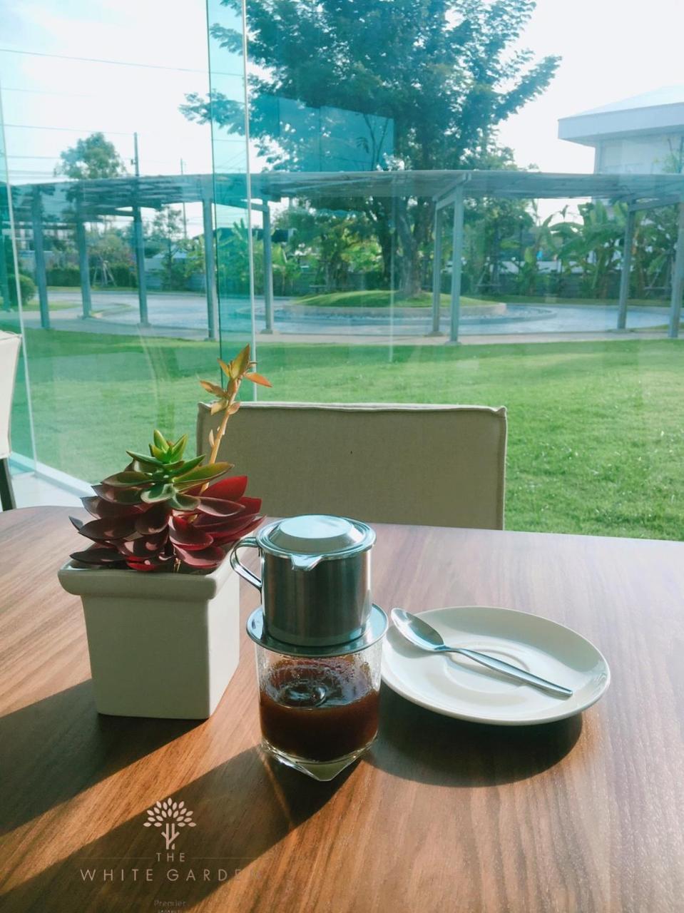 The White Garden Premier Saraburi Hotel Ban Dao Ruang  Екстериор снимка