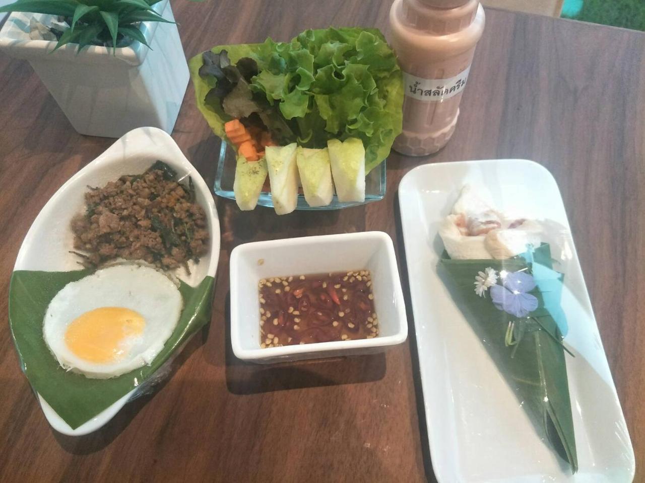 The White Garden Premier Saraburi Hotel Ban Dao Ruang  Екстериор снимка