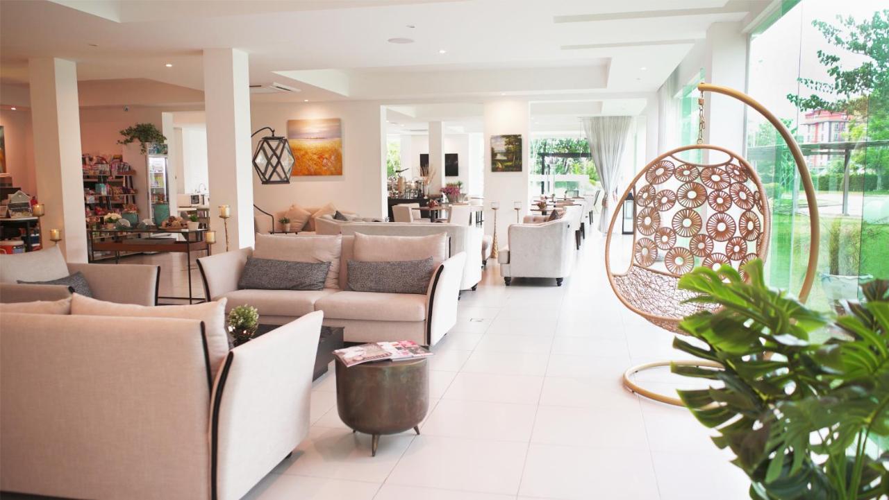 The White Garden Premier Saraburi Hotel Ban Dao Ruang  Екстериор снимка