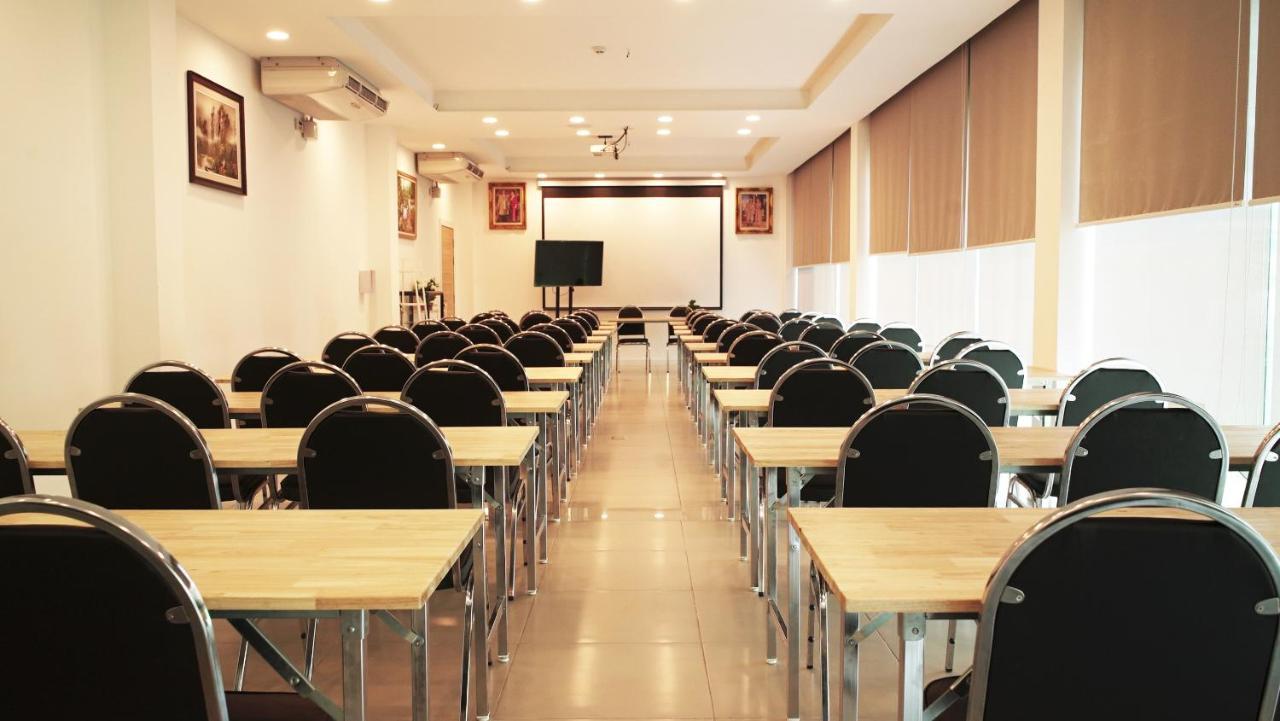 The White Garden Premier Saraburi Hotel Ban Dao Ruang  Екстериор снимка